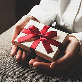 今なら事前予約＋ご来場で、ギフト券プレゼント！