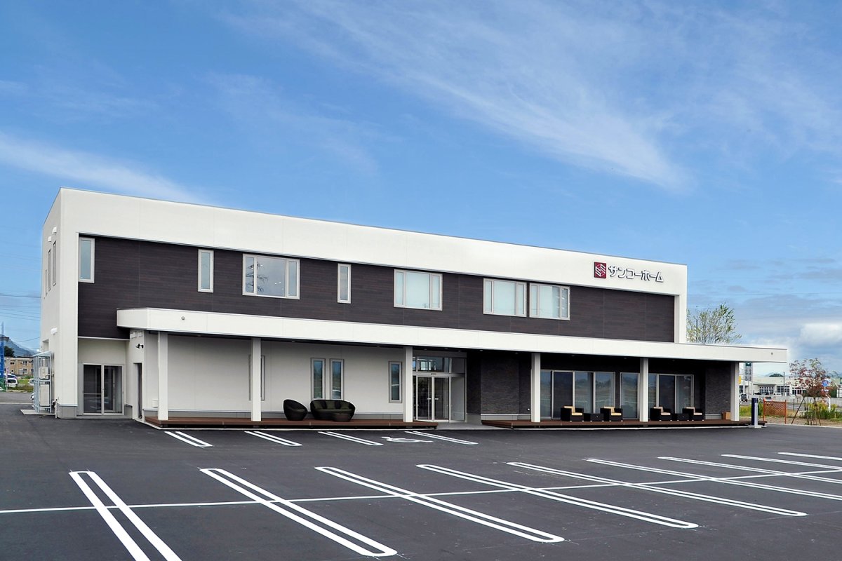 ジャストインハウス大曲店